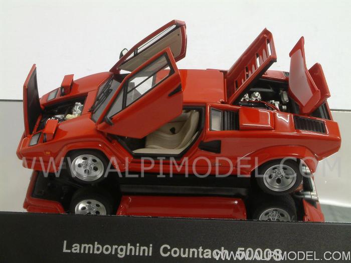 Lamborghini Countach 5000 S (Red)  with opening parts by auto-art