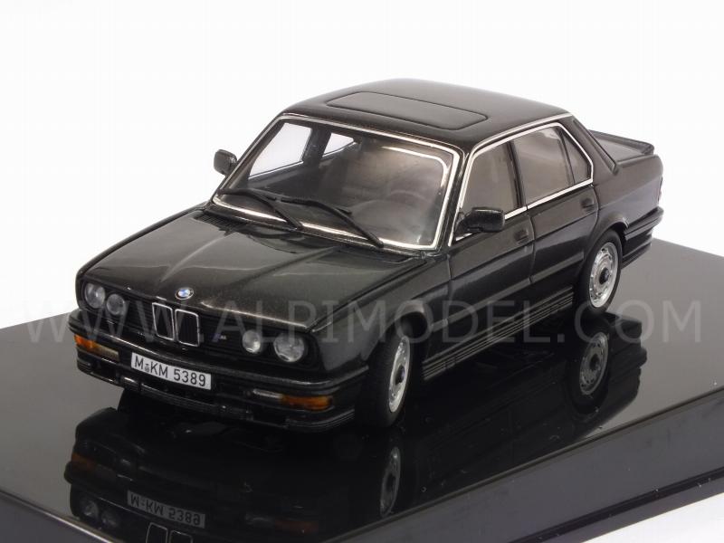 BMW M535i (Diamond Black Metallic) by auto-art