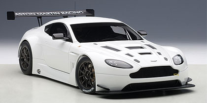 Aston Martin Vantage V12 GT3 2013 (White) by auto-art