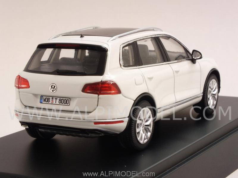 Volkswagen Touareg 2015 (White) VW Promo - herpa