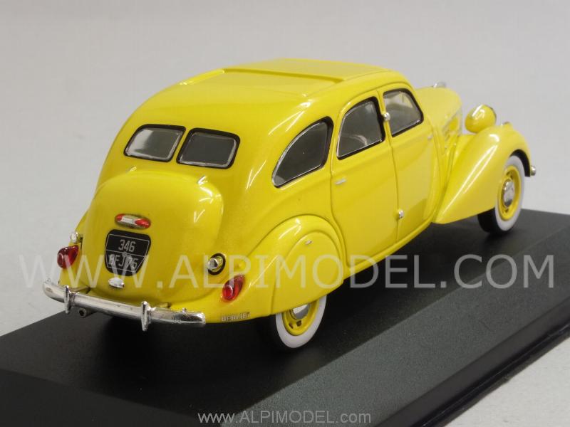Berliet 11CV Dauphine 1939 (Yellow) - ixo-models