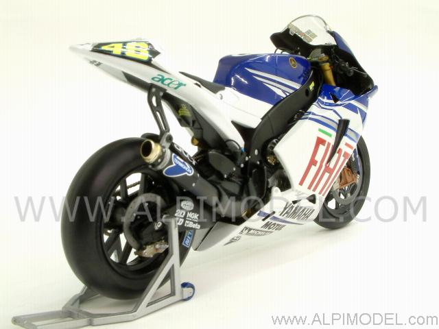 Yamaha YZR-M1 FIAT Team Valentino Rossi MotoGP 2007 - minichamps