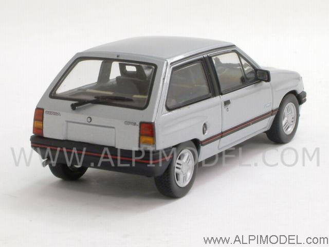 Opel Corsa Swing 1984 (Astro Silver) - minichamps