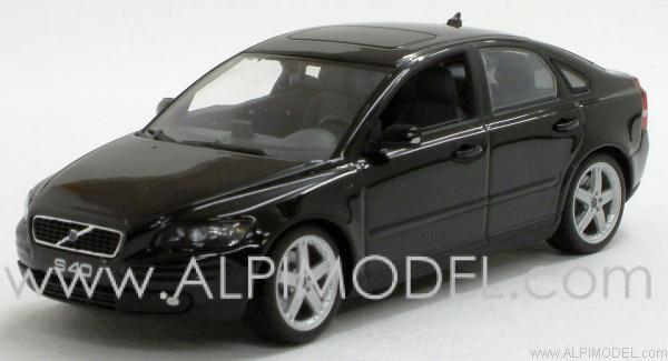 Volvo S40 2003 (Solid Black) by minichamps