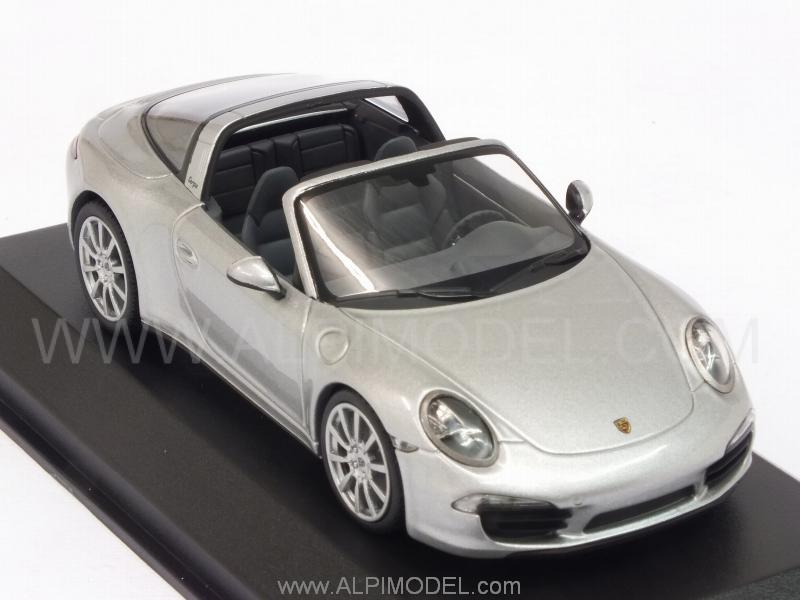 Porsche 911 Targa 2013 (GT Silver) - minichamps