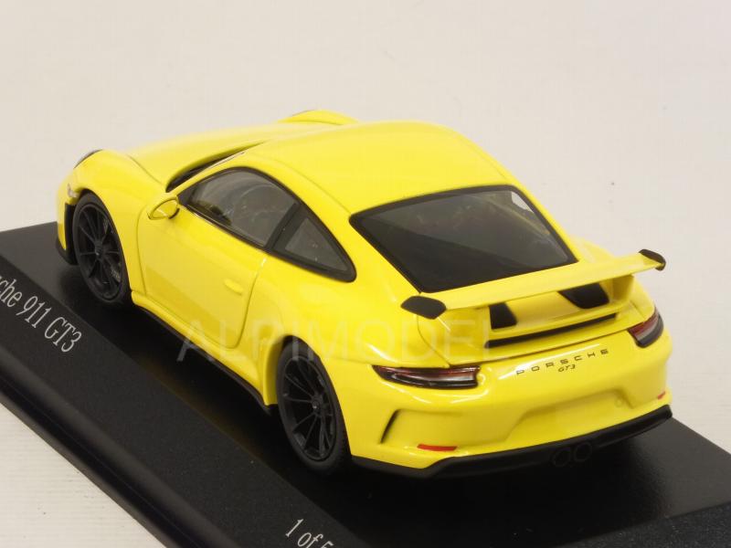 Porsche 911 GT3 2016 (Racing Yellow) - minichamps