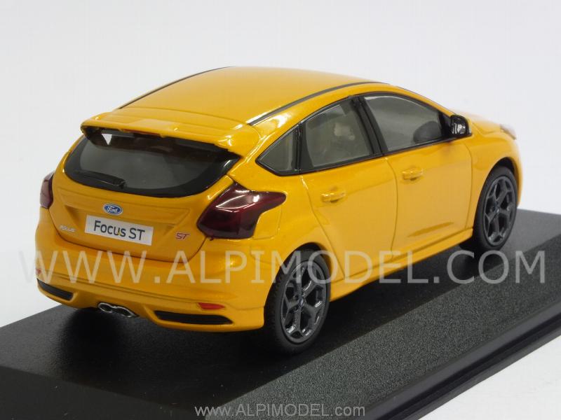 Ford Focus ST 2012 (Orange)  (Ford promo) - minichamps