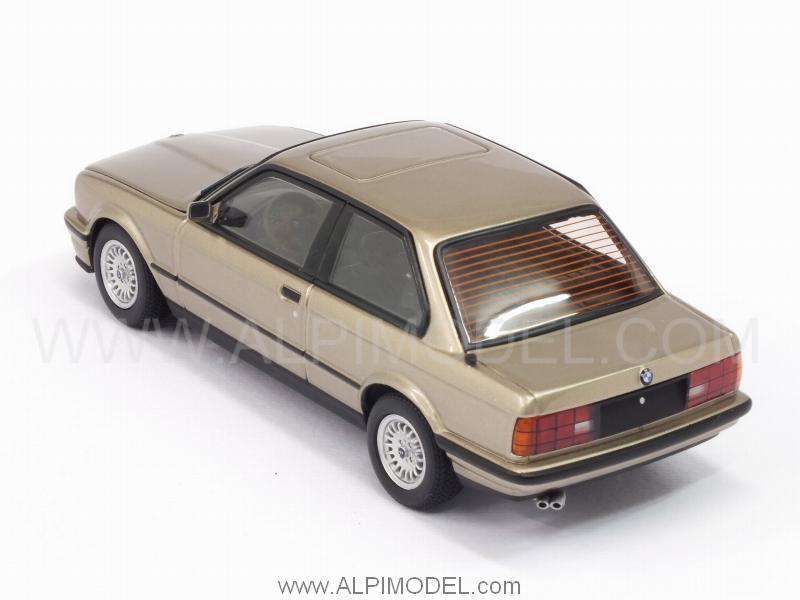 BMW Serie 3 Coupe (E30) 1989 (Kashmir Beige Metallic) - minichamps