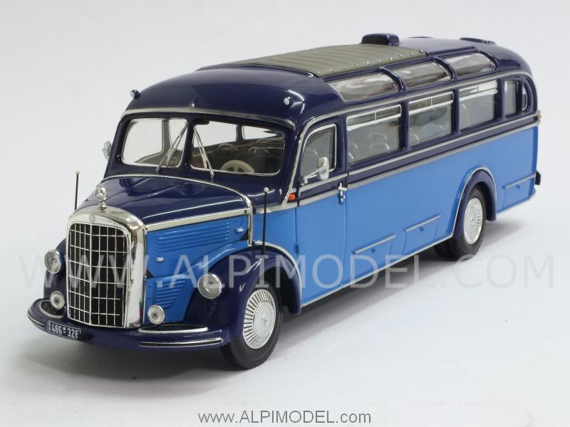 Mercedes O3500 Bus 1950 (Light Blue/Dark Blue) by minichamps