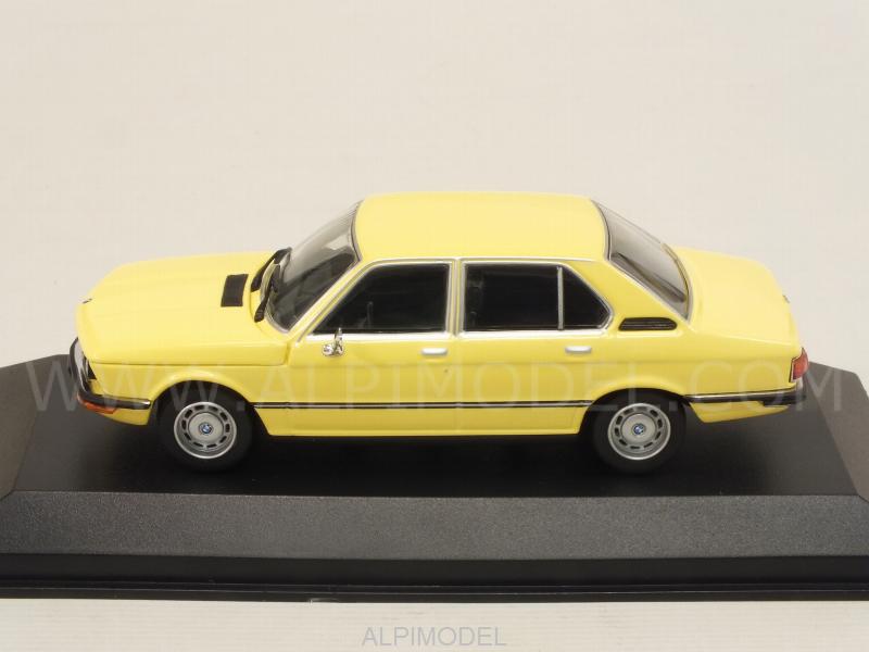 BMW 520 1974 (Light Yellow) Maxichamps Edition - minichamps