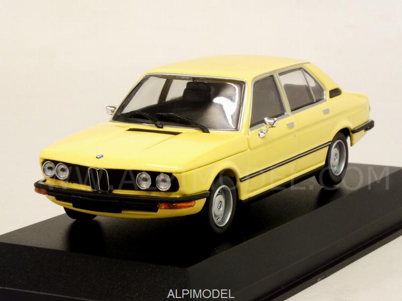 BMW 520 1974 (Light Yellow) Maxichamps Edition by minichamps