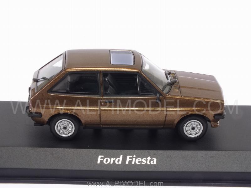 Ford Fiesta 1976 (Brown Metallic)  'Maxichamps Collection' - minichamps