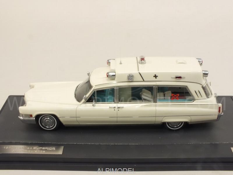 Cadillac Superior 51+ Ambulance 1970 (White) - matrix-models