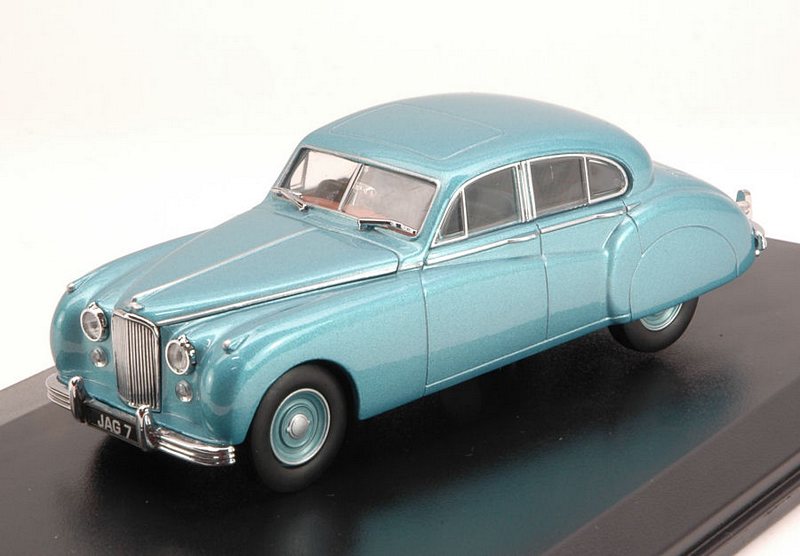 Jaguar MkVII 1953 (Metallic Light Blue) by oxford