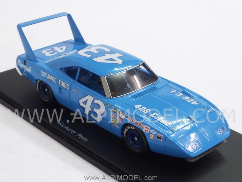 Plymouth Superbird #43 Winner Riverside 400 1970 Richard Petty - spark-model