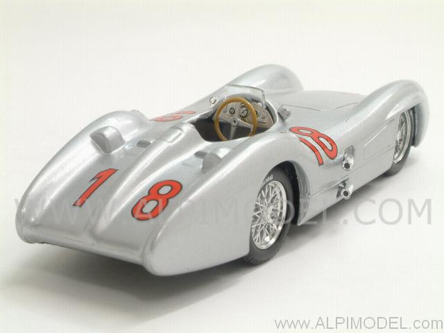 Mercedes W196 M.fangio 1954 N.18 France Gp World Champion 1:43 by brumm