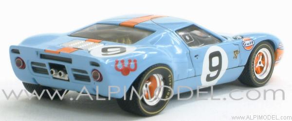 Ford GT40 Gulf 9 Winner Le Mans 1968 Rodriguez Bianchi by IXO MODELS