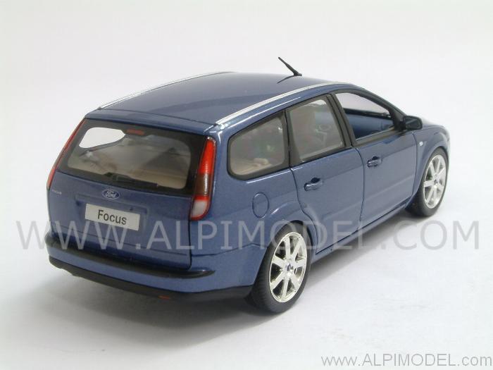 Ford Focus Turnier 2005 Jeans Blue Metallic by MINICHAMPS