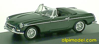 MG B Cabriolet 1962 (British green) by minichamps