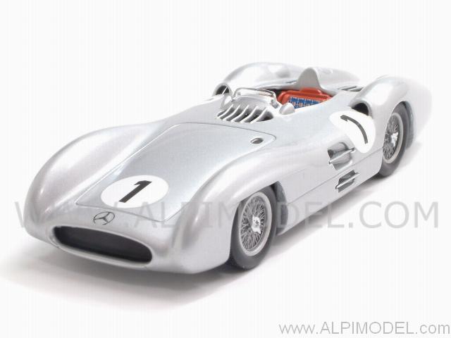 Mercedes W196 GP England 1954 Juan Manuel Fangio  World Champion by minichamps