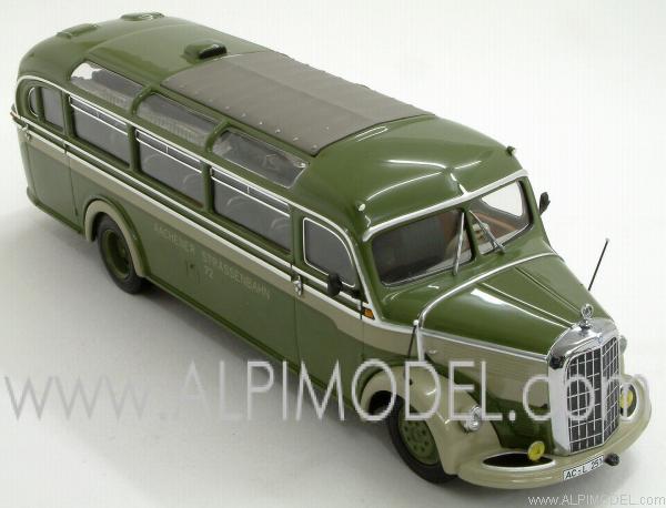 Mercedes O-3500 Bus 'Aachener Strassenbahn' 1950 by minichamps