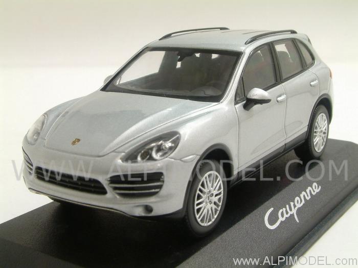 Porsche Cayenne 2010 (Silver) Porsche Promo by minichamps
