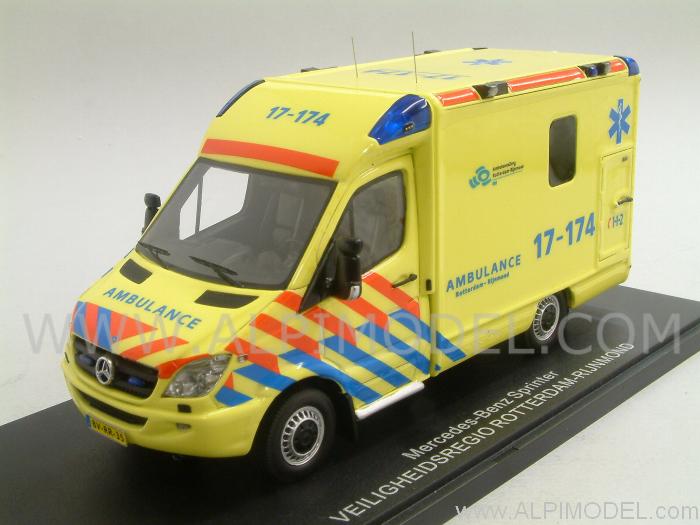 Mercedes Sprinter Ambulance Rotterdam 2008 by neo