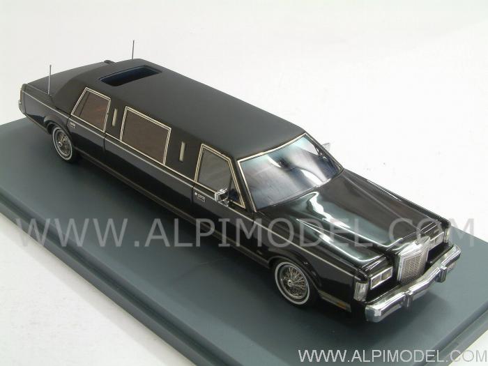 Lincoln Town Car Limousine (Black) by neo