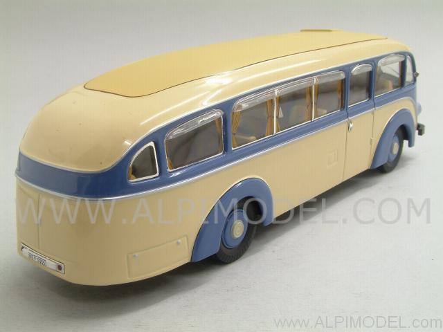 Mercedes LO3500 Bus (Blue/Cream) by premium-classixxs