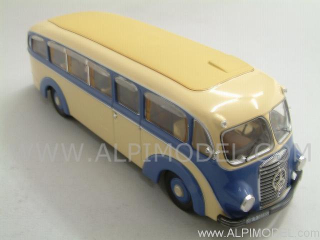 Mercedes LO3500 Bus (Blue/Cream) by premium-classixxs