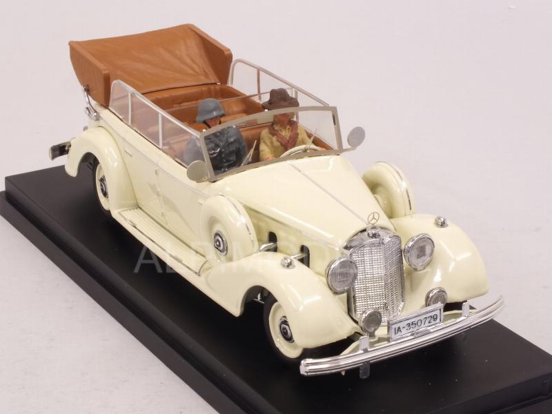 Mercedes 770K 1938 Eva Braun and guard  (with 2 figurines) by rio