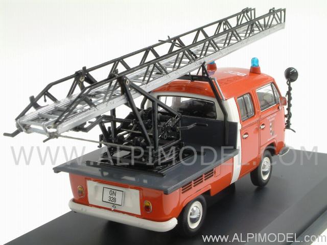 Volkswagen T2a Double Cabin with Ladder Fire Brigades Brackttal3 by schuco