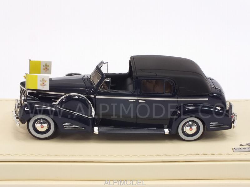Cadillac Series 90 V16  Vatican City Papa Pio XII 1938 by true-scale-miniatures
