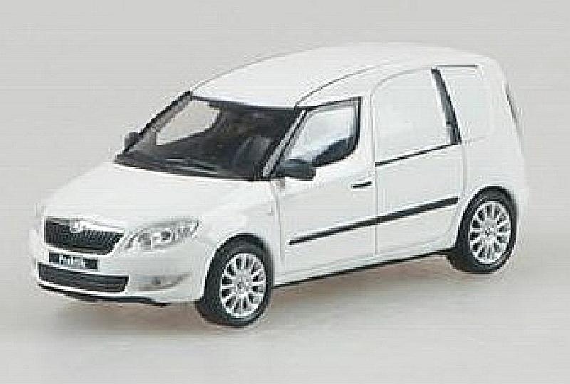Skoda Praktik 2008 (White Candy) by abrex