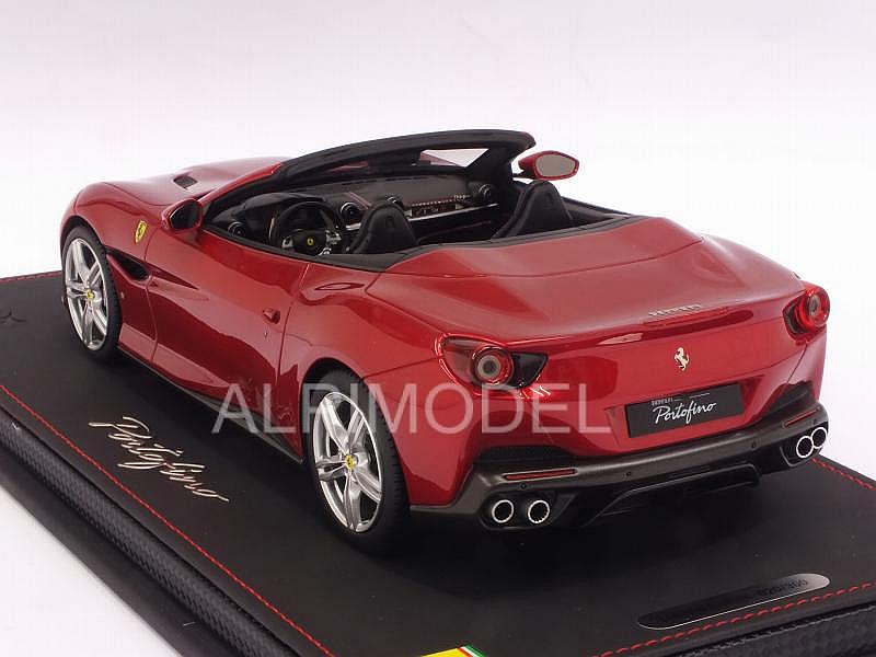 Ferrari PORTOFINO 2017 (Rosso Portofino) with display case - bbr