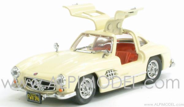 Mercedes 300 SL 1954 gullwing street (Ivory) by bang