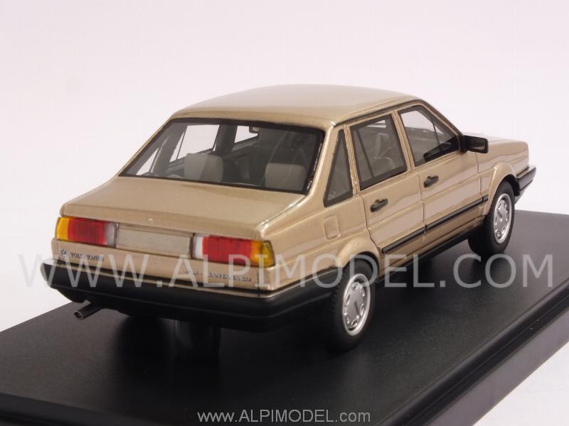 BEST-OF-SHOW 43375 Volkswagen Santana 1986 (Beige Metallic) 1/43