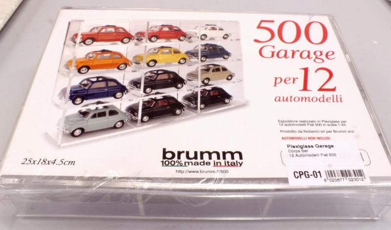 Display Case for 12x Fiat 500 models (auto non incluse/models not iincluded) - brumm
