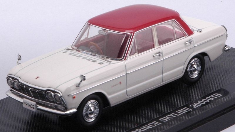Nissan Prince Skyline 2000 GTB (Ivory/Bordeaux) by ebbro