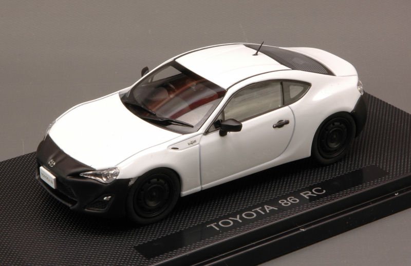 Toyota 86 RC (White) by ebbro