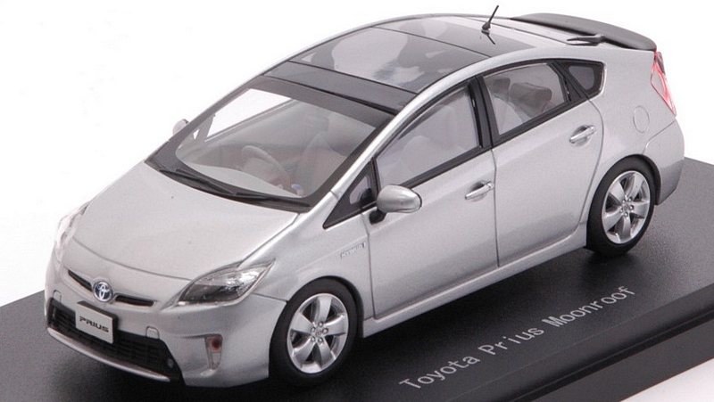 Toyota Prius (Moonroof Silver) by ebbro