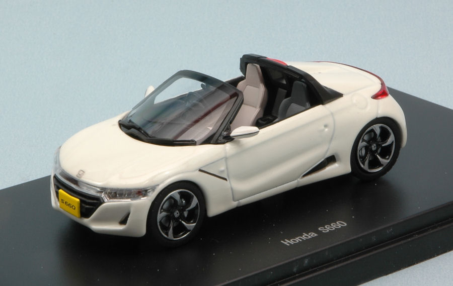 Honda S660 2015 (White) by ebbro