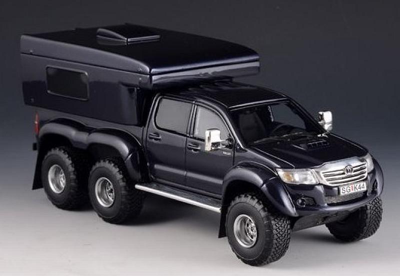 Toyota Hilux At44 6x6 2014 Arctic Truck RV Version (Dark Blue Metallic) by glm-models