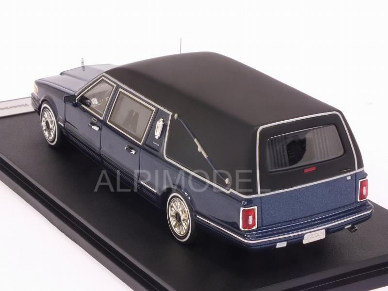 Lincoln Town Car Hearse 1997 (Blue Metallic) - glm-models