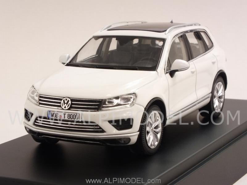 Volkswagen Touareg 2015 (White) VW Promo by herpa