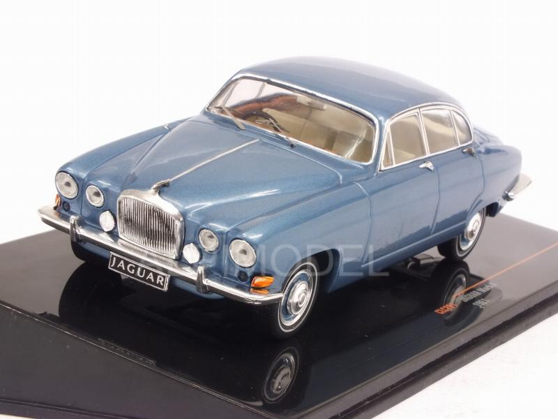 Jaguar MkX 1961 (Metallic Liight Blue) by ixo-models