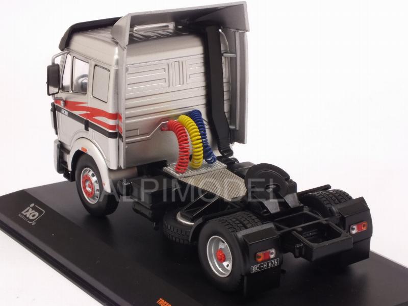 Mercedes SK-II 1838 1994 (Silver/Red) - ixo-models