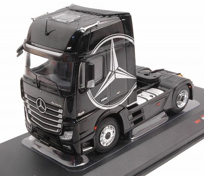Mercedes Actros MP4 Truck (Black) by ixo-models