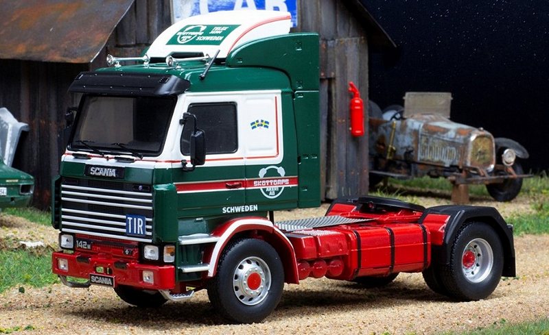 Scania 142M Truck 1981 (Green) by ixo-models