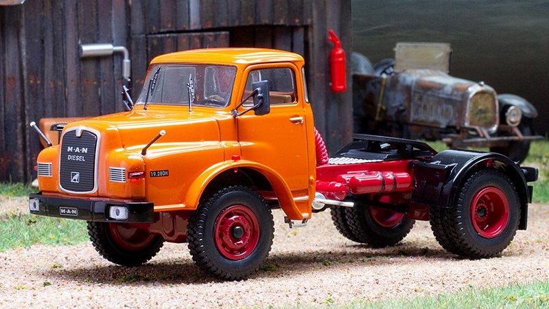 MAN 19.280H Truck 1971 (Orange) by ixo-models